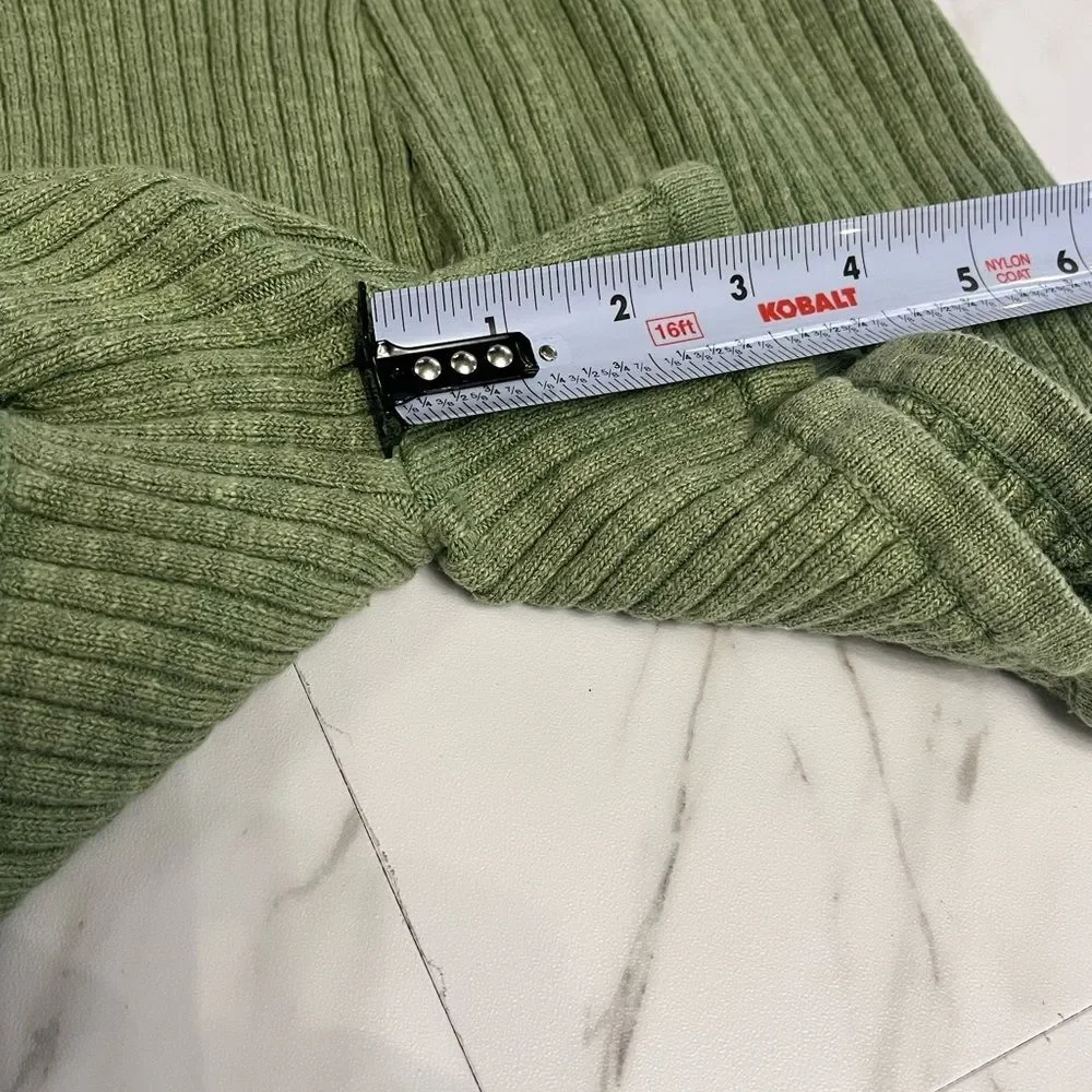 Free People Beach Green Knit pull on short size small